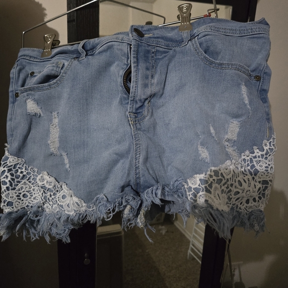 Gently  used  women's  clothing - Picture 3 of 6